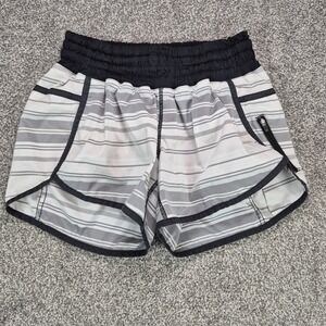 Lululemon Tracker Short Womens 6 Gray Striped Lined Athletic Running 4" Inseam